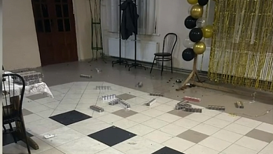 Пьяный посетитель устроил дебош в кафе | Лунинецкий район