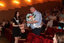 В СШ №1 Лунинца классный руководитель пообещал сбрить бороду при 100-процентном поступлении выпускников