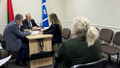 Прием граждан провел руководитель Лунинецкого района