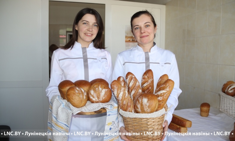 Гречневый хлеб начали выпекать в Лунинецком районе