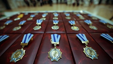 Едины в стремлении сделать страну лучше. Лукашенко в преддверии 8 Марта вручил женщинам госнаграды