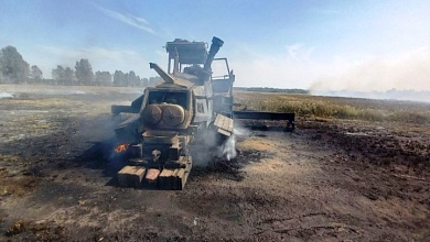 В Лунинецком районе горели комбайн и квартира