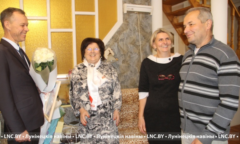 Поздравления принимают семьи в Лунинецком районе