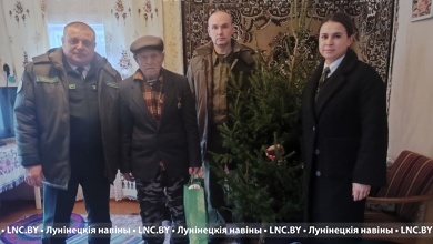 Ветерана войны и бывшего лесника поздравило областное руководство