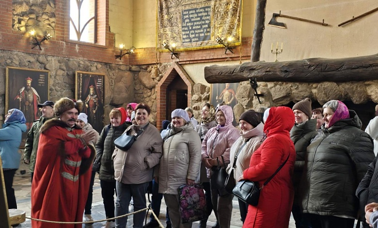 Лунинчане отправились в экскурсию по средневековой Беларуси