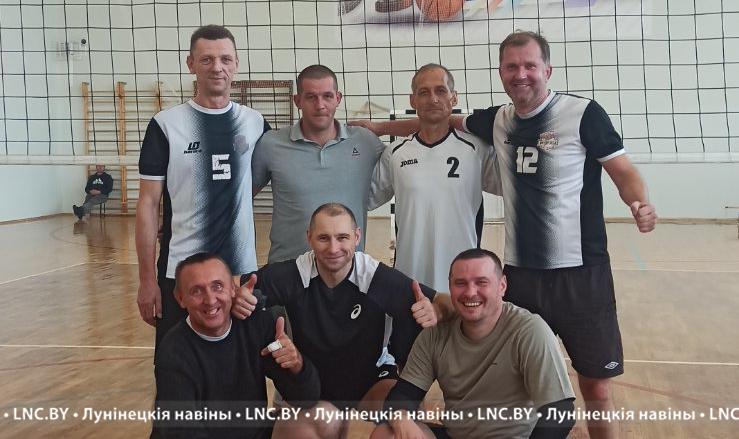 Команда лунинчан победила в турнире по волейболу в Ивановском районе