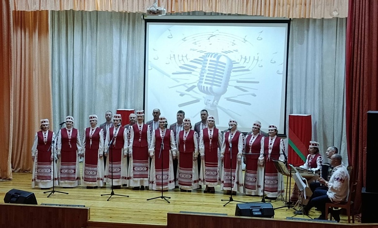 Калектывы Лунінеччыны пацвердзілі званні “народны” і ўзорны”