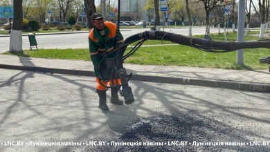Ямочный ремонт активно ведется на улицах Лунинца 