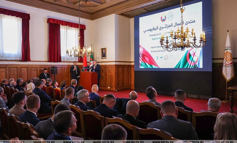 В Алжире налаживает контакты Лунинецкий молочный завод