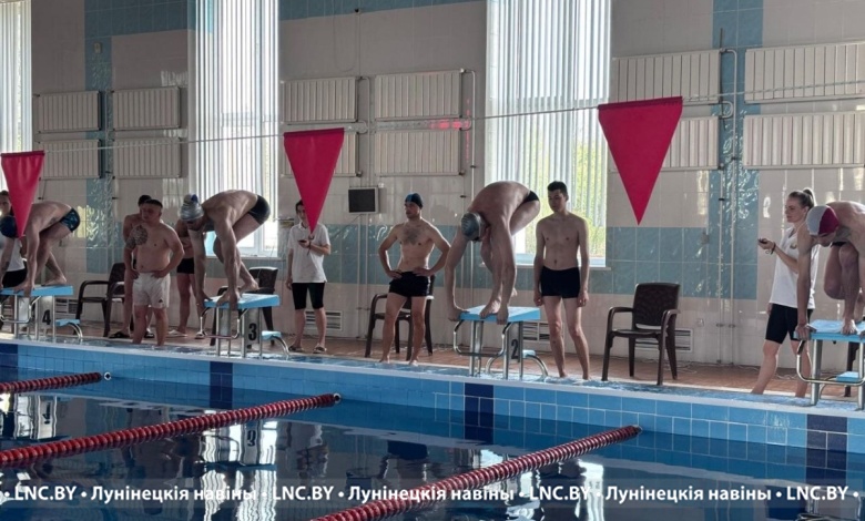 Лучших пловцов определили в Лунинце