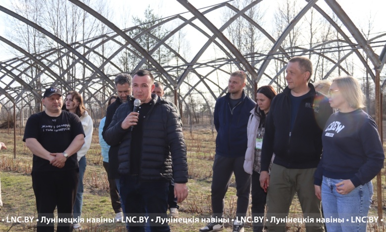 Как выращивать ягоду и другие секреты агробизнеса. Практическая часть Международного ягодного форума в Лунинецком районе 