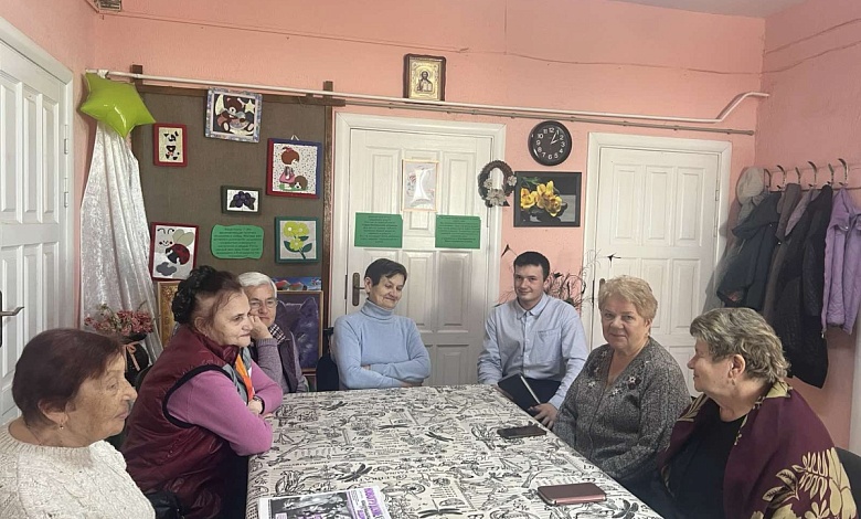 Как не стать жертвой мошенников, обсудили в Лунинецком ТЦСОН