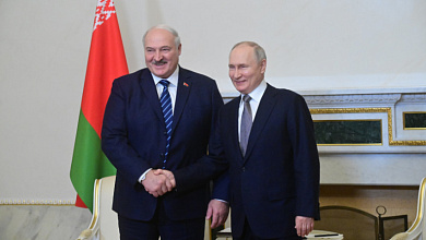 Лукашенко и Путин в воскресенье общались более восьми часов