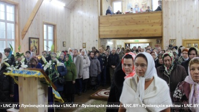 Прихожане храма Сретения Господня в Микашевичах принимали поздравления и благодарности