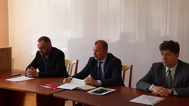 Руководитель Лунинецкого района встретился с коллективом предприятия «Полесская опытная станция»
