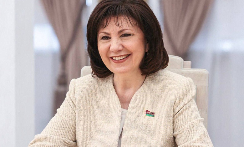 Наталья Кочанова поздравила с Днем женщин