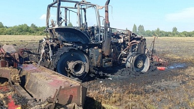 Трактор загорелся при заготовке трав в Лунинецком районе