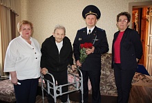 Накануне Дня Победы ветераны встречают гостей