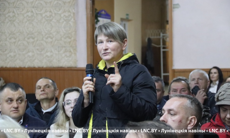 Руководству Лунинецкого района волнующие вопросы задали жители Чучевичского сельсовета