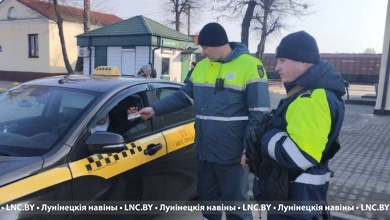 ГАИ уделяет особое внимание водителям такси в Лунинецком районе