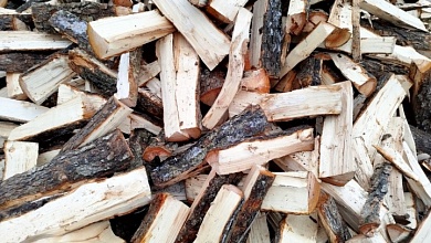 Колотые дрова с доставкой предлагают в Лунинце и районе 