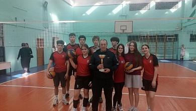 Разыгран "Кубок Весны" по волейболу среди юношей и девушек в Лунинецком районе