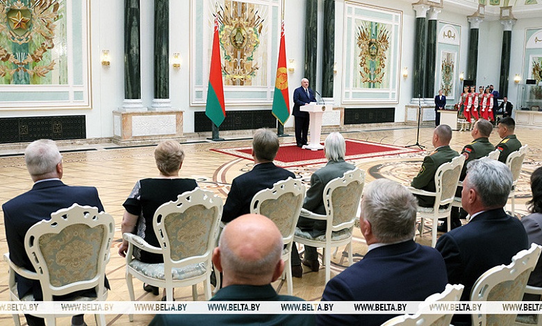 Лукашенко ПРЕДУПРЕДИЛ Запад | Кульминация учений «Запад-2025» 