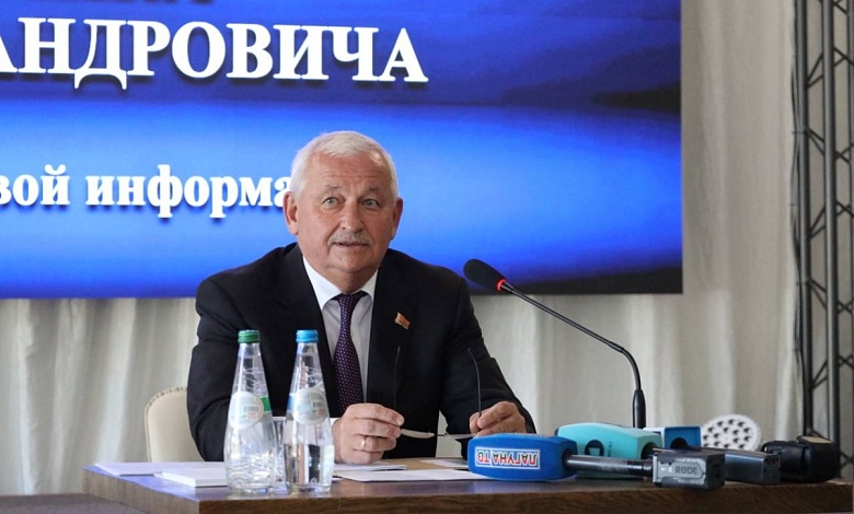 Петр Пархомчик: о развитии Брестской области и рейтинге районов. Подробности пресс-конференции