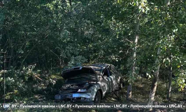 Автомобиль вылетел в кювет в Лунинецком районе. Пострадал 17-летний пассажир