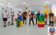 Праздник «Папа может все на свете» устроили в Микашевичах