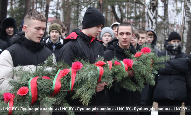 В Микашевичах прошел митинг-реквием, посвященный 35-летию вывода советских войск из Афганистана (фоторепортаж)