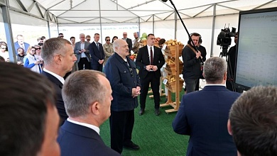 Лукашенко обещает поддержку фермерам