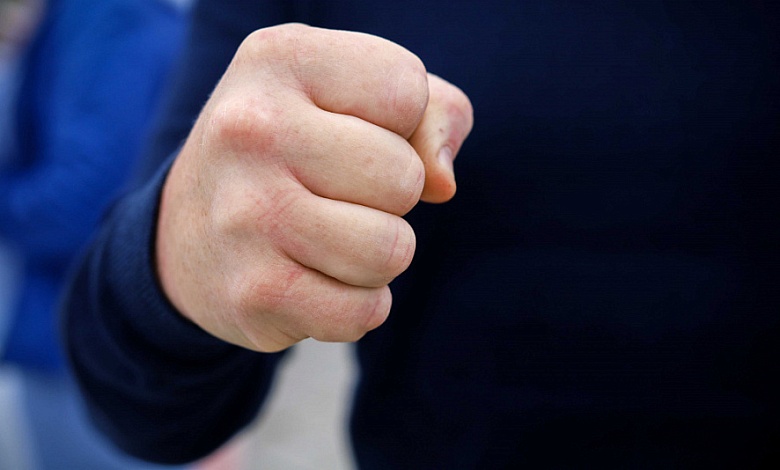 Житель Лунинецкого района отбивал подругу от сотрудника милиции. Теперь будут судить