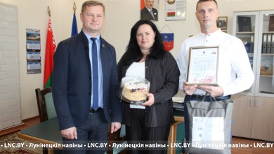 Матерей и отцов чествуют в Микашевичах 