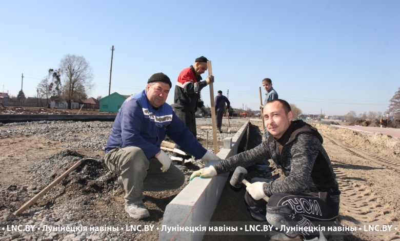 Меняют облик города | Продолжается благоустройство Микашевичей