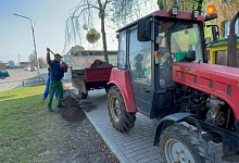 На улицах Лунинца наводят порядок работники ЖКХ 