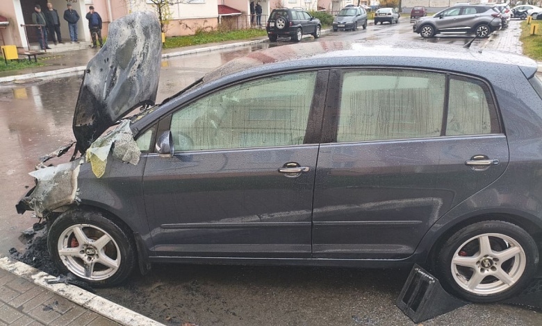 Автомобиль и квартира горели в Лунинецком районе