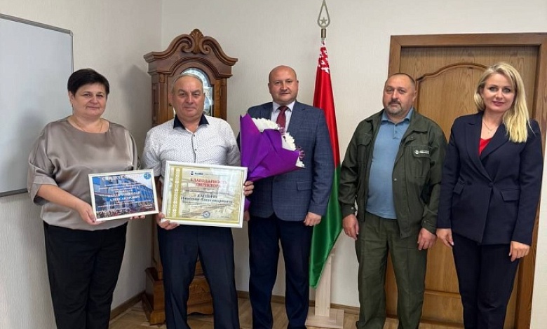 ТРАДИЦИИ! В Микашевичах провожают работников на заслуженный отдых