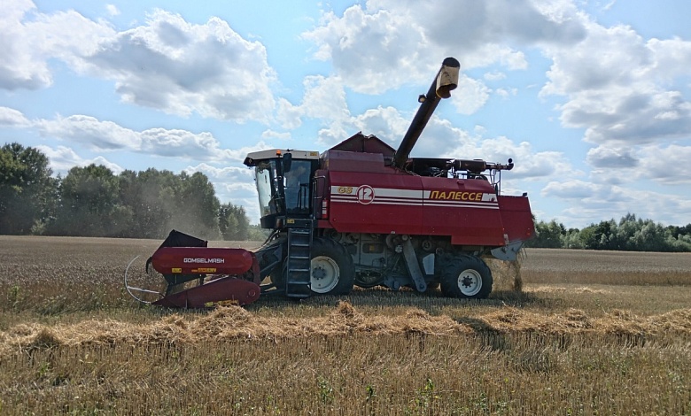 Первыми к уборке ярового ячменя на Лунинетчине приступили в ОАО "Дворецкий"