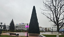 Новые украшения и 22 метра красоты. В Лунинце и Микашевичах готовятся к Новому году