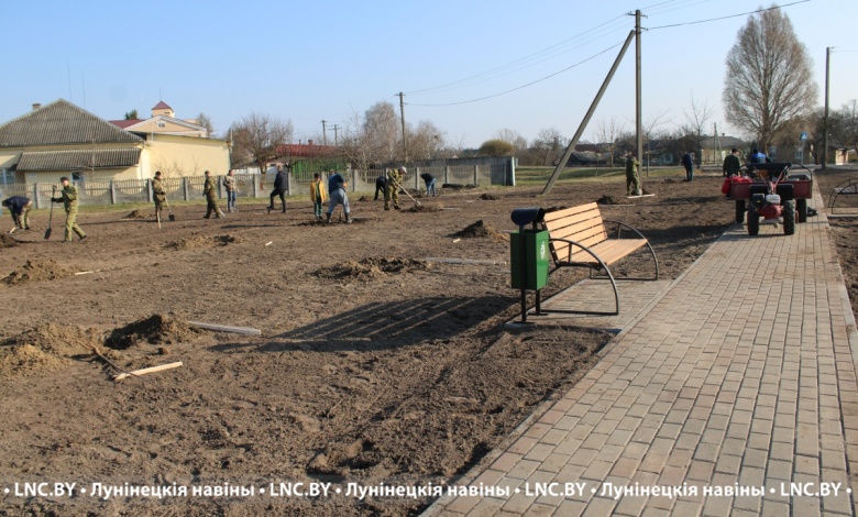 Районный субботник проходит на Лунинетчине