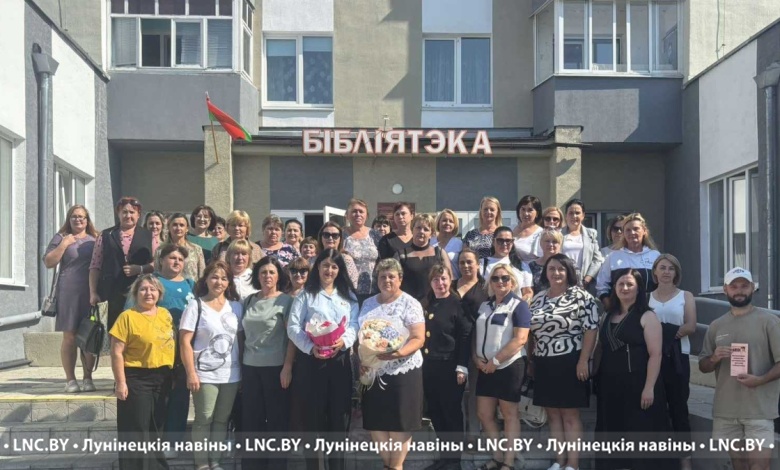 Живое общение: технологии и лучшие работники библиотек в Лунинецком районе