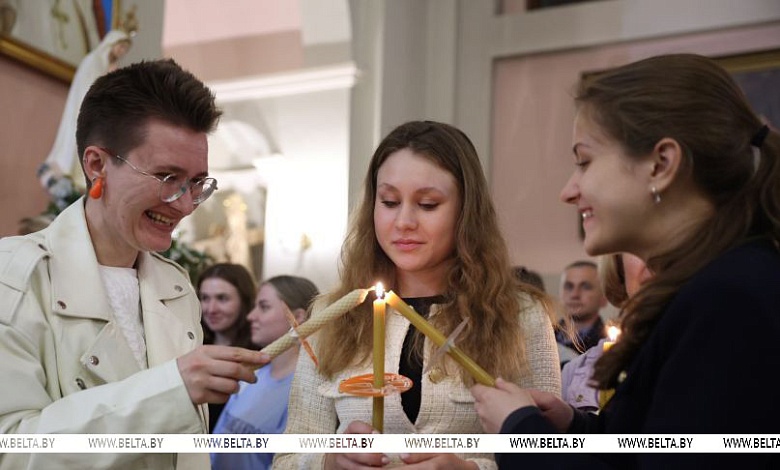 Лукашенко поздравил христиан с Пасхой: осознание величия праздника преображает духовно