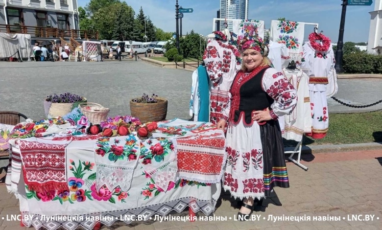 Лунинчане участвуют в республиканском фестивале-ярмарке "Вясновы букет"