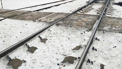 Мужчина погиб под колесами поезда в Брестской области