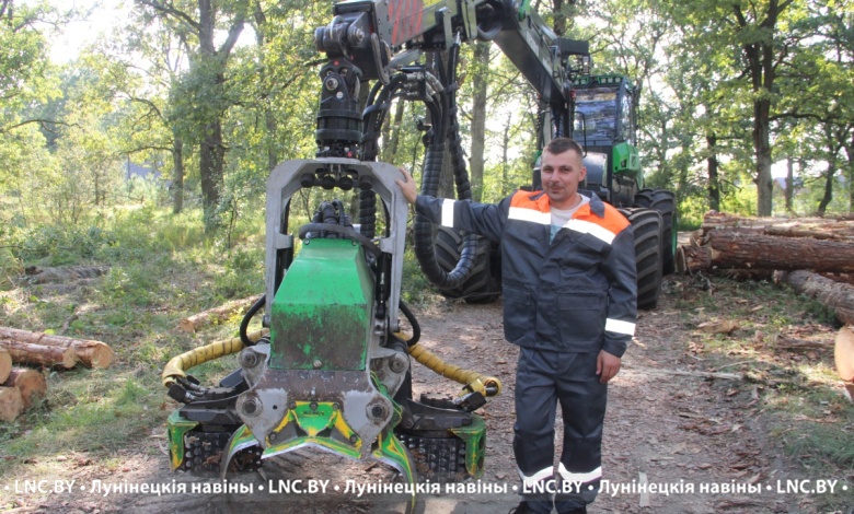 Новая отечественная техника поступает в лесхоз Лунинецкого района