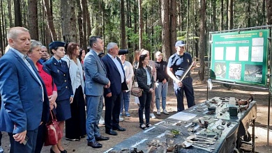Лунинчане посетили раскопки на месте массового убийства и захоронения жертв геноцида в урочище Уручье в Минске