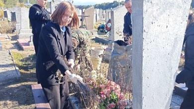 Молодежь принимает участие в акции "Обелиск" | Лунинецкий район