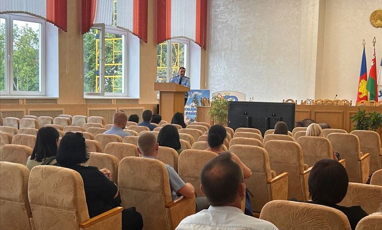 На Брестчине бухгалтер увеличила себе зарплату на 66 тысяч рублей