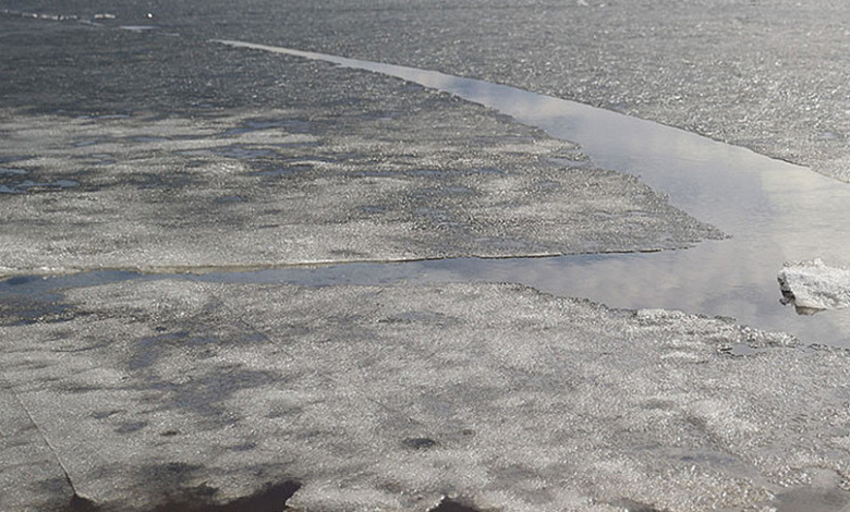 ОСВОД предупреждает об опасности выхода на непрочный лед в Брестской области